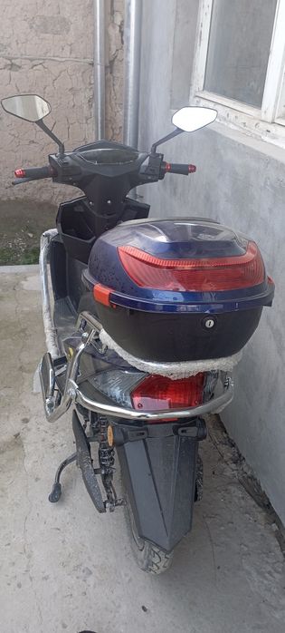 Elekr skutr variantgayam beriladi