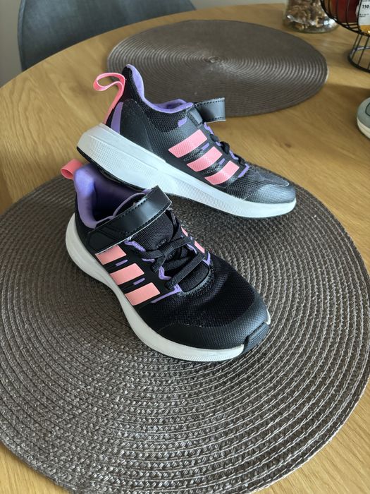 Спортни обувки/Маратонки adidas nike puma hm