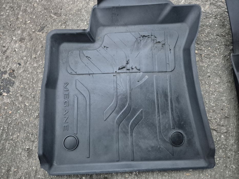 Covorașe tăviță originale Renault Megane 4