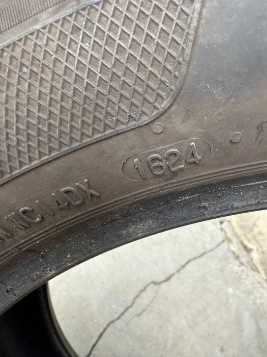 Гуми 16” 205/55-2бр 225/50-2 бр