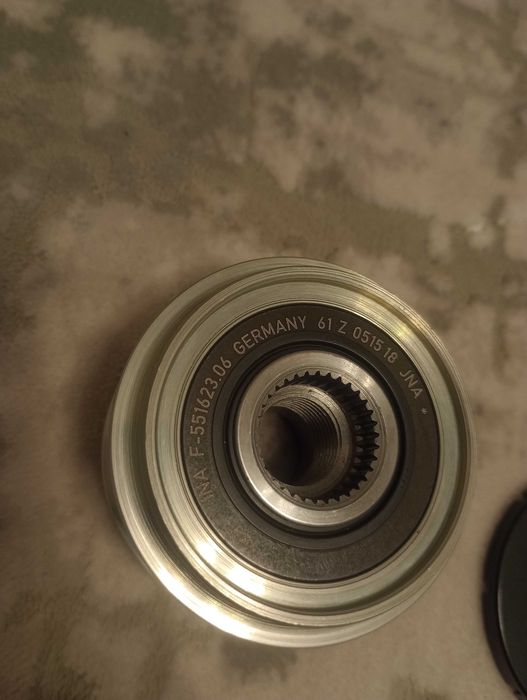 Механизъм( Шайба) за свободен ход на генератор, за VW и Audi