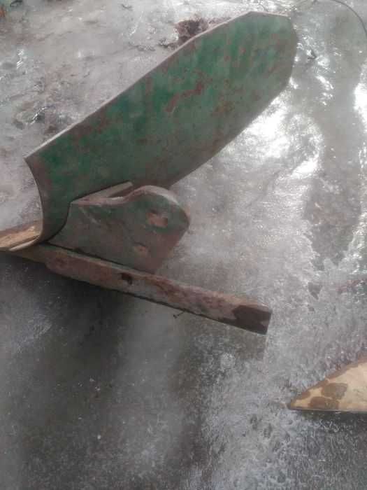 Корпус на мини плуг.