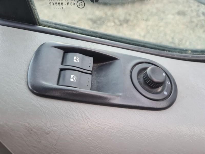 DEZMEMBREZ Opel Vivaro 2001-2006