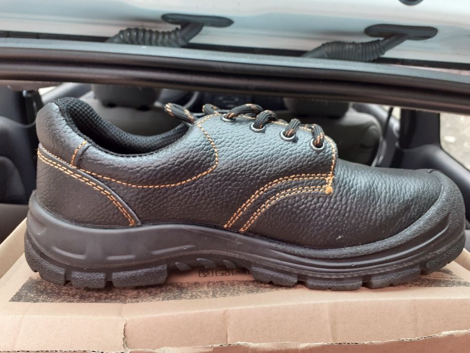 Работни обувки - Safety shoes