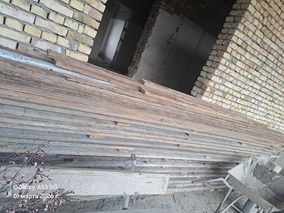 Pol taxta uzun holati yaxshi