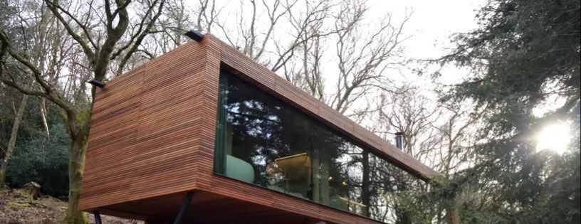 Vand container rustic,servire la geam