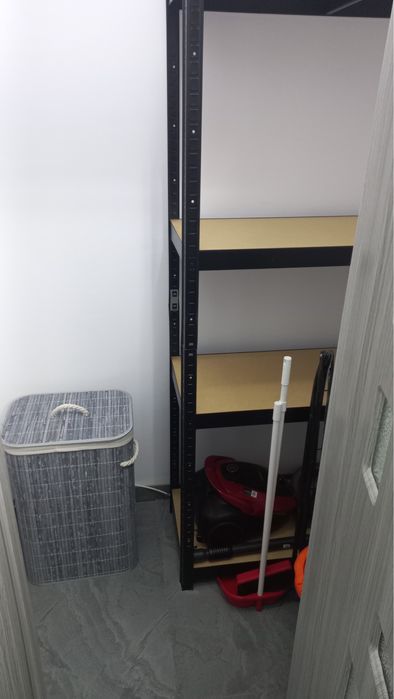 Apartament 2 camere, balcon la etajul 1 de inchiriat