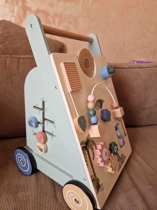 Дървена играчка за прохождане