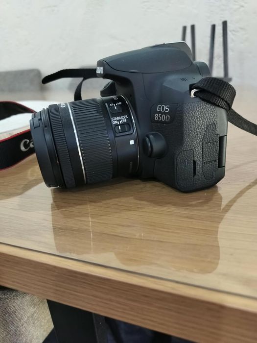 Canon EOS 850D +18-55 mm