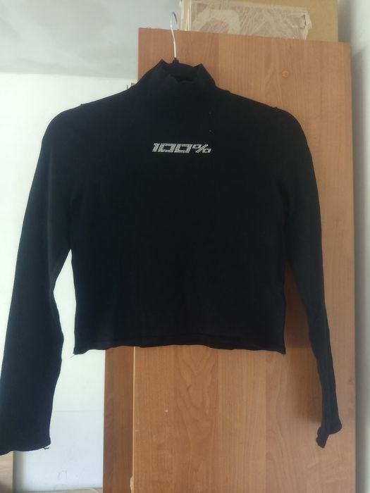 Дамски суичъри и блузки S и M  размер