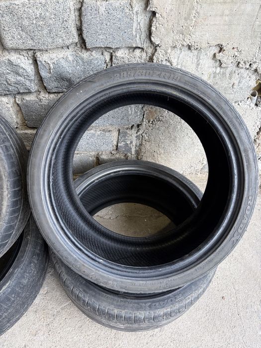 285/30/19  255/35/19