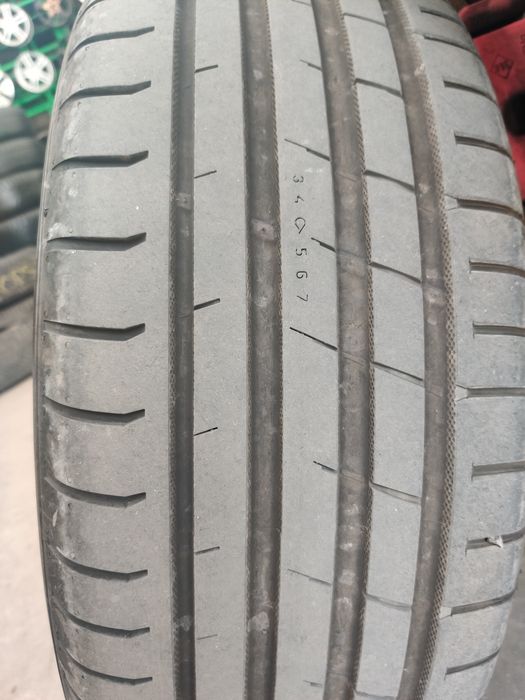Nokian Vara PowerProof 225 55 ZR17 101Y