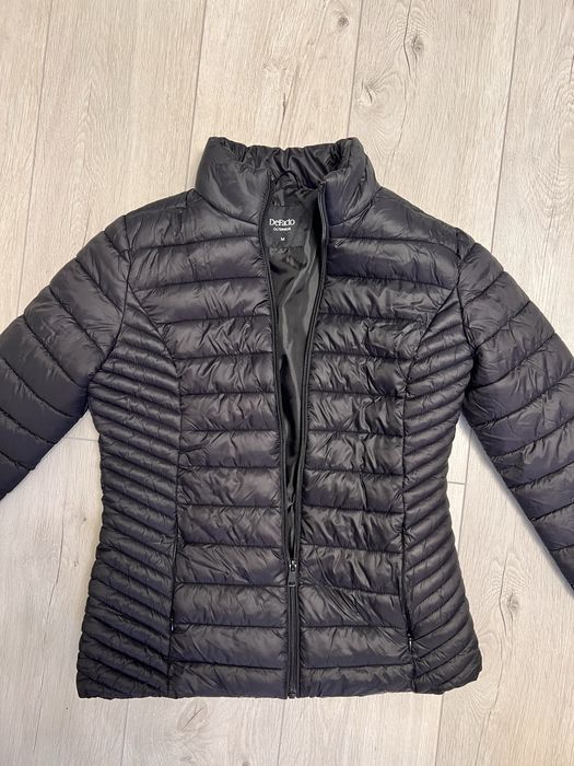 Продам женские куртки!