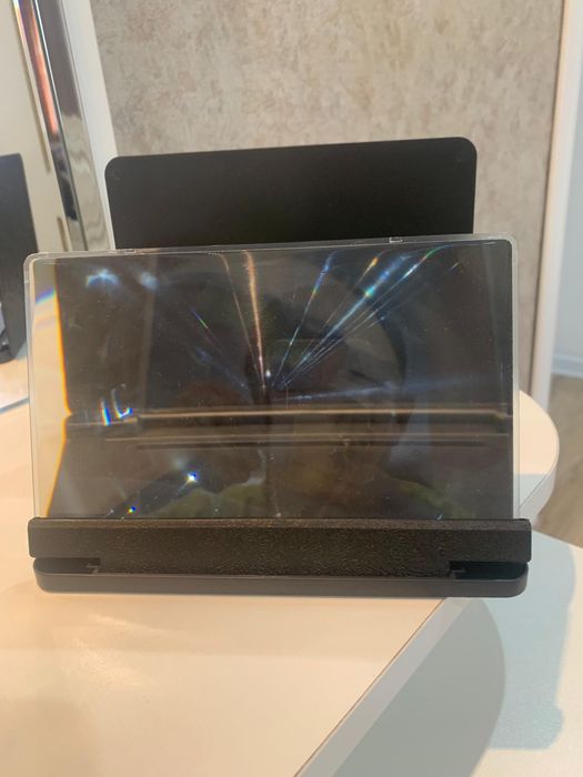 Увеличительное стекло