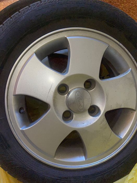 Продавам зимни гуми FULDA с лети джанти 175/65 R14