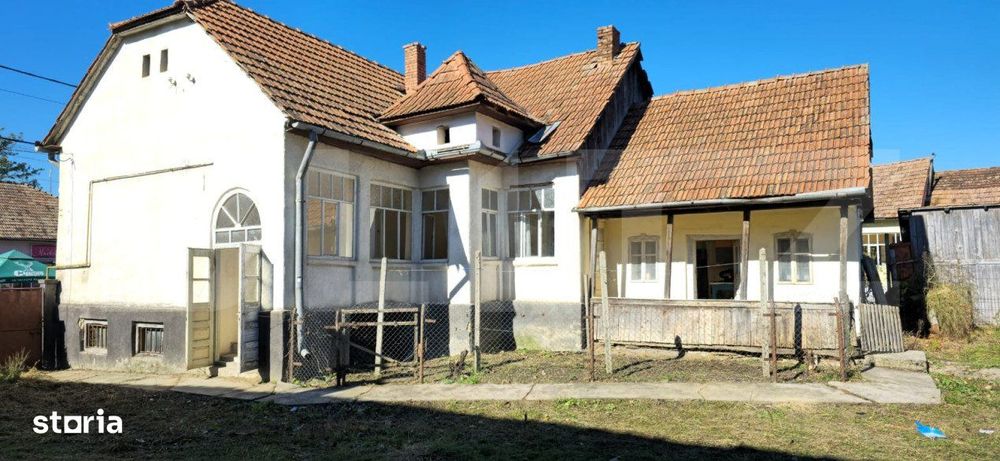 Casa de vanzare, 3 camere, 122 mp utili, in comuna Matei  +40 ari tere