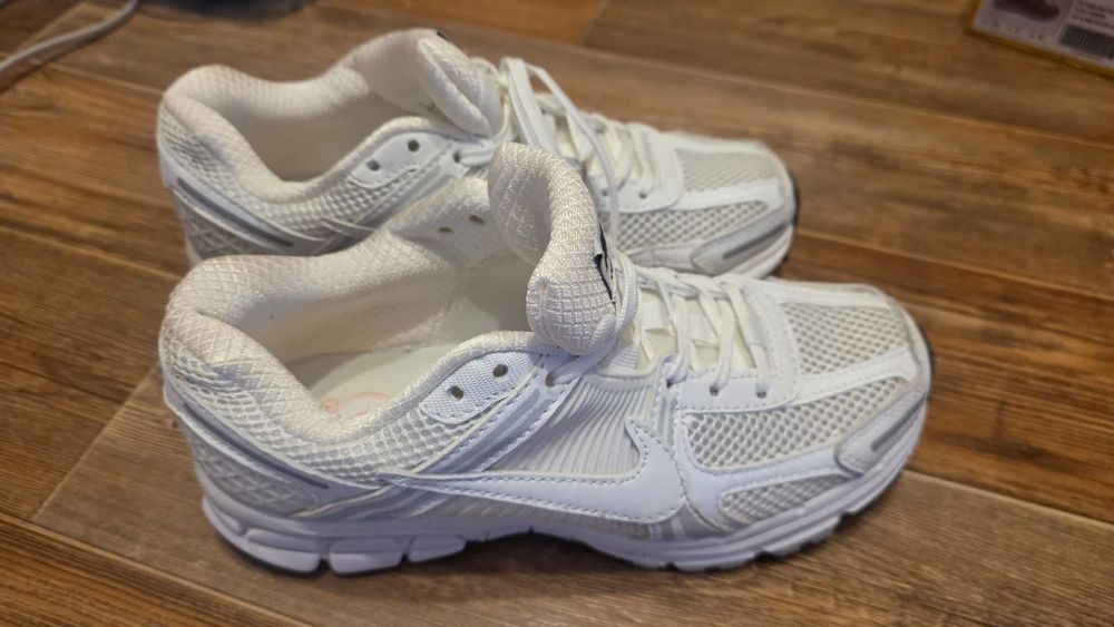 Nike Zoom Vomero 5