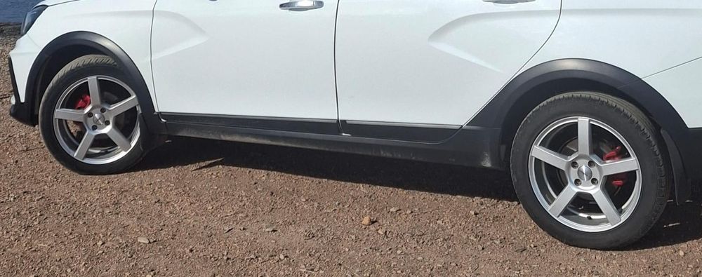 Диски vossen r17 с резиной лето