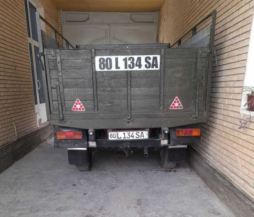 UAZ sotiladi Metan/Bezin