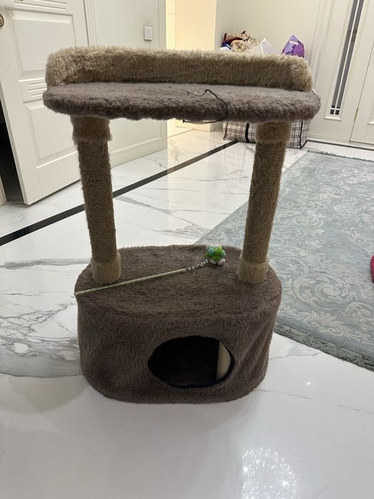 Домик для кошки.  Ногтеточка