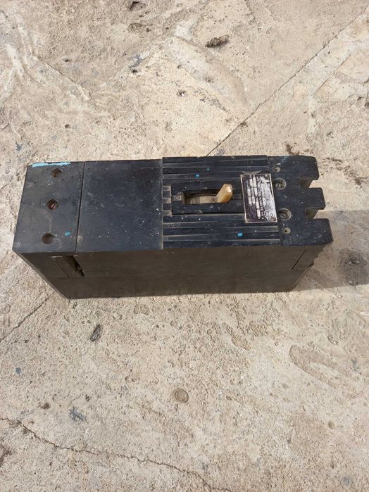 Автомат на 160А  КЗ 630А