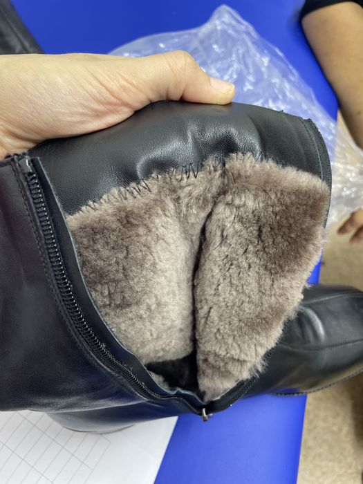 Әйелдер етігі сатылады