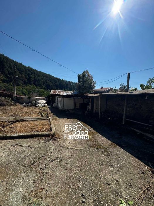 Къща за продажба в гр.Мъглиж