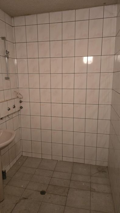 Предлагаме къртене,почистване и извозване на строителни материали.