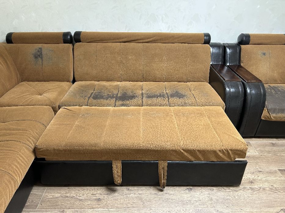 Продается раскладной диван и кресло б/у