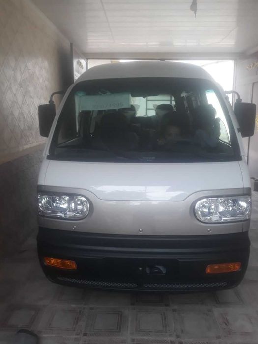 Dama's 2024 pachka avtosalon.