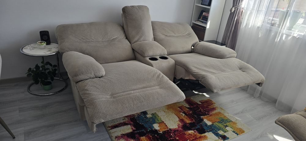 Canapea 2 locuri cu recliner Mobexpert