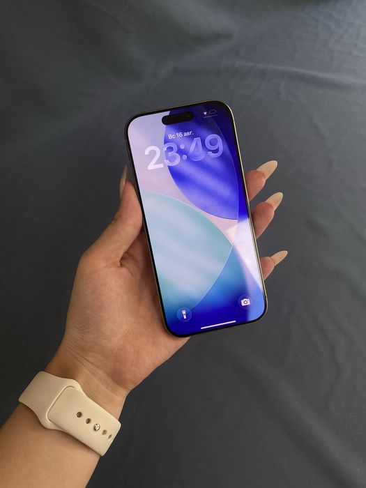Телефон iphone 16 pro/ baitime 0•0•12