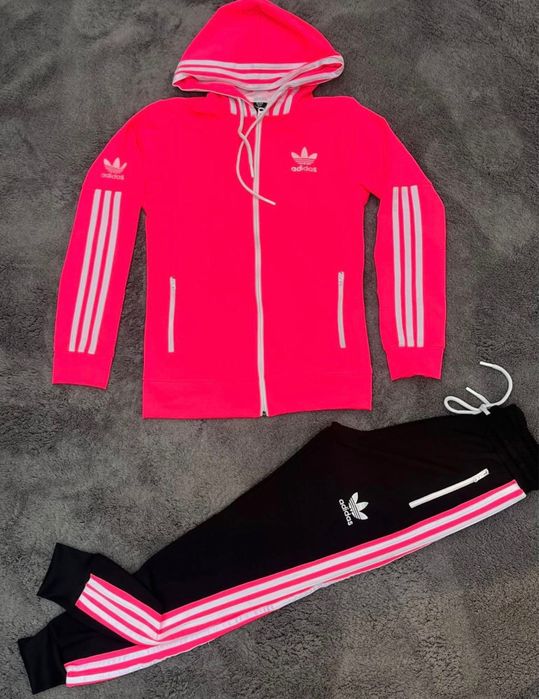 Trening modele noi si veste 100 de lei bucata