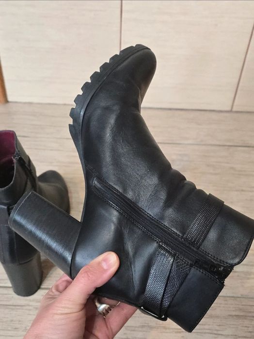 2 perechi ghete dama piele Benvenuti, marime 38
