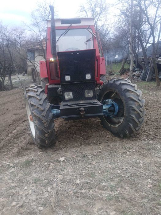 Tractor 1010 cu utilaje sau fără