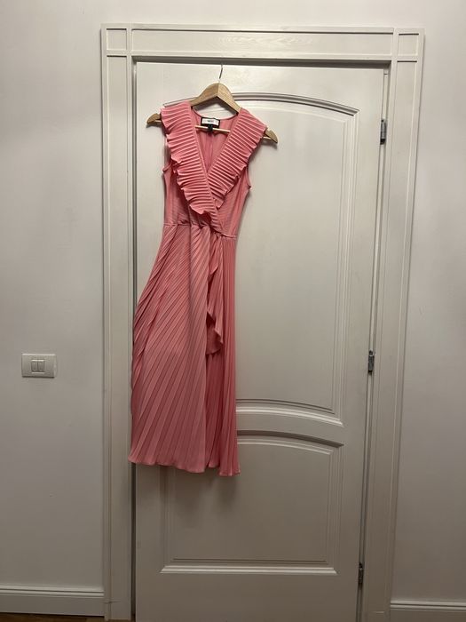 Vand Rochie Nissa roz