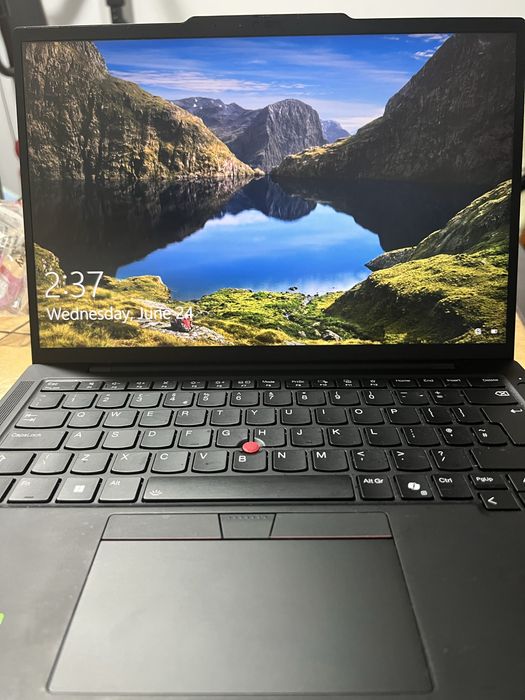 4 laptopuri, thinkpad T14s gen2 microsoft surface go