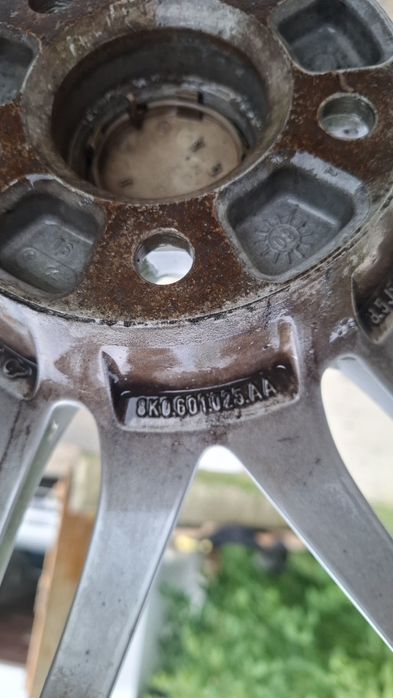 Roți originale Audi R19 într-o stare foarte bună!