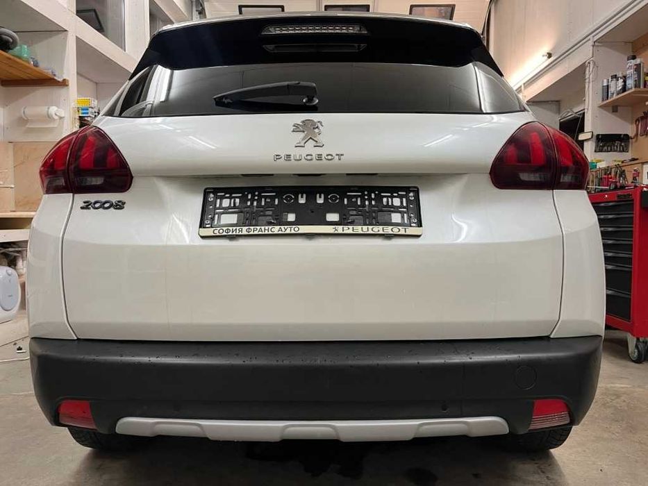 Двигател 1.5 HDI YH01 DV5RD Врати Кожен салон Навигация Peugeot Пежо 208 2008
