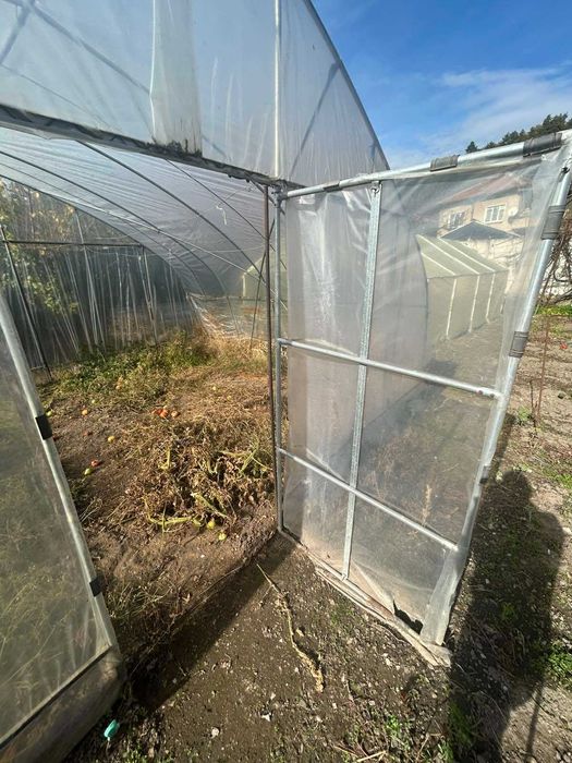 Продавам оранжерия