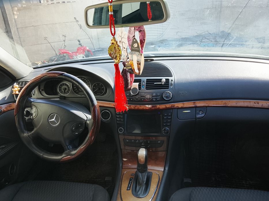 Vând Mercedes Benz e class