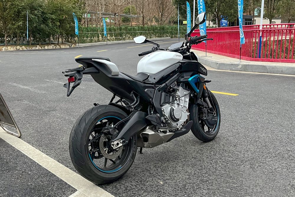 Мотоцикл CFMoto 675NK ABS заказ