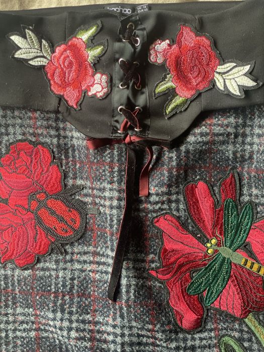 Fusta Zara S broderie si brau