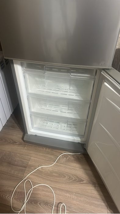 Холодильник LG б/у