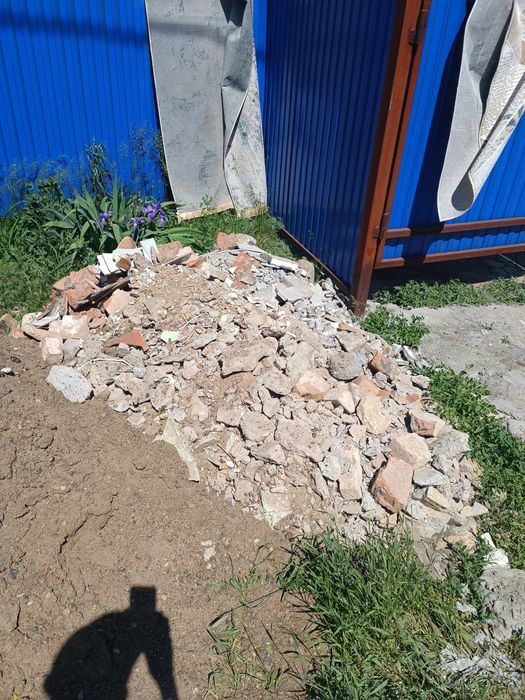 Буткамень  отдам даром