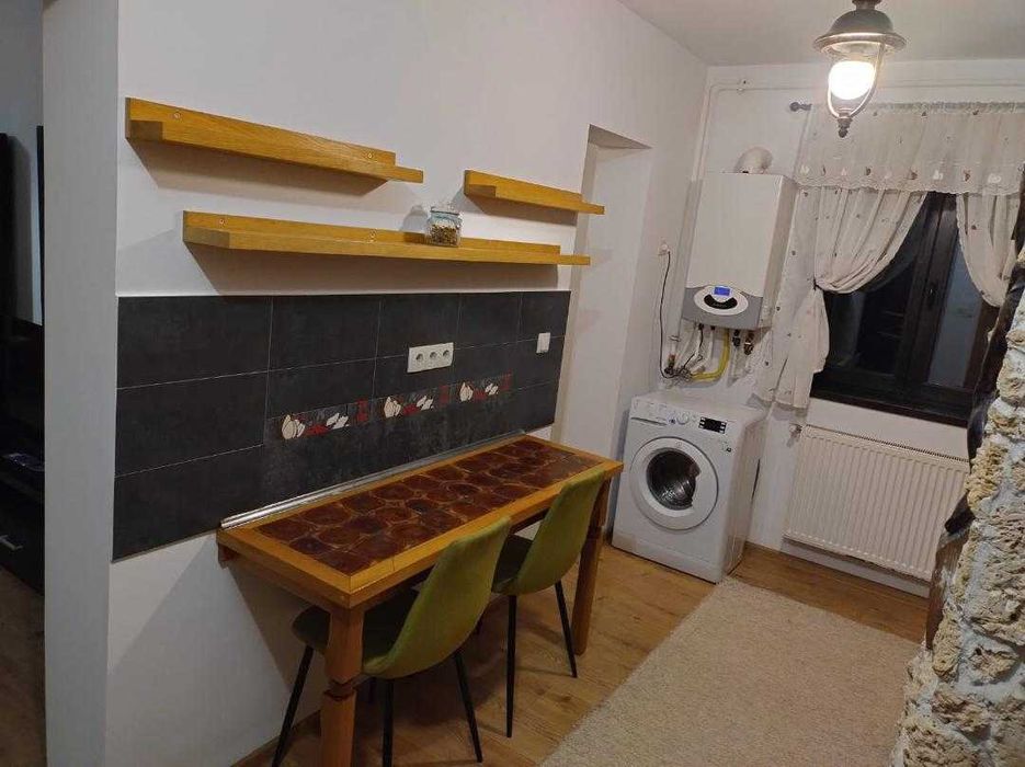 Apartament de închiriat