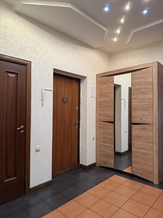 Продам 4 х комнатную квартиру