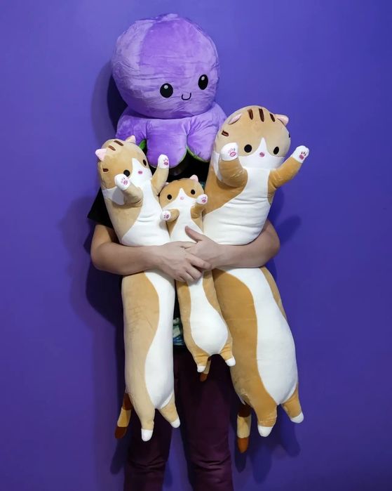 В наличии игрушка подушка Кот Батон