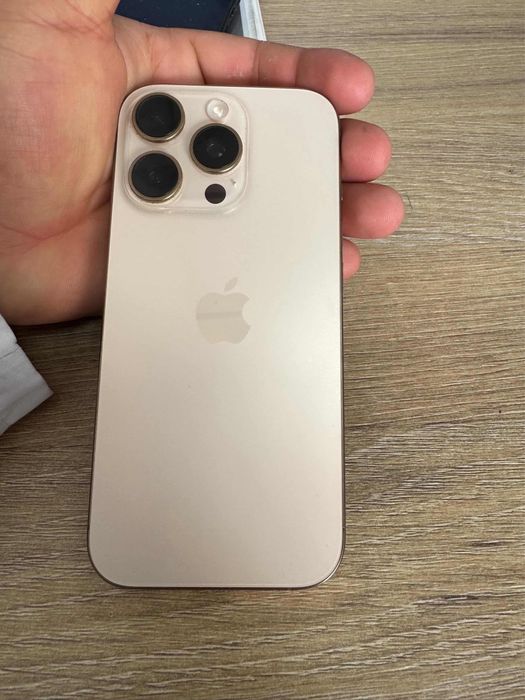 iPhone 16 pro 128/4