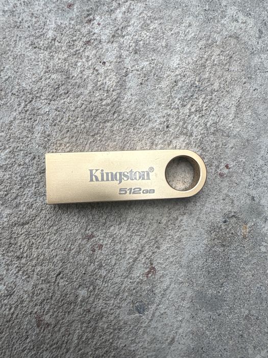 Флешка 512 гб новый